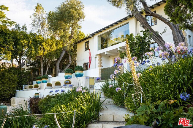 Foto del edificio - 1323 Club View Dr