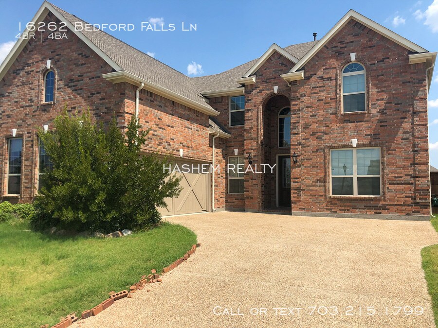 Foto principal - 16262 Bedford Falls Ln