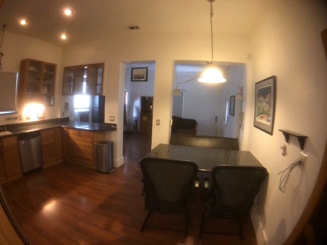 Foto del edificio - 1015 Beamer St