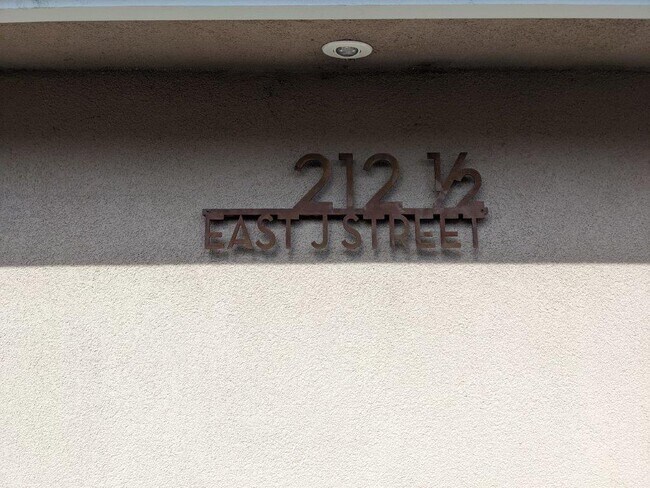 Building Photo - 212 E J St