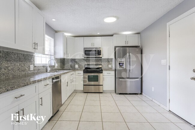 Foto del edificio - 4006 NW 76th Ave