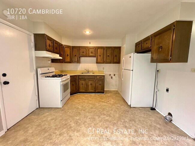 Foto del edificio - 10720 Cambridge Ave