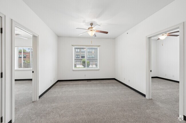 4A 4HAB, 4BA - 1,589 ft² - Sala de estar - The Stritz