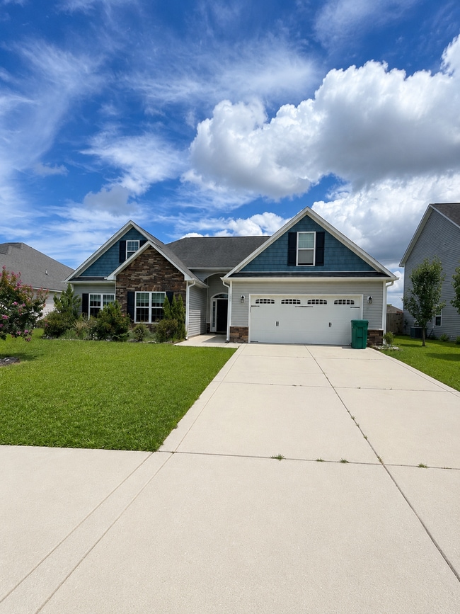 Building Photo - 111 Cavalier Dr