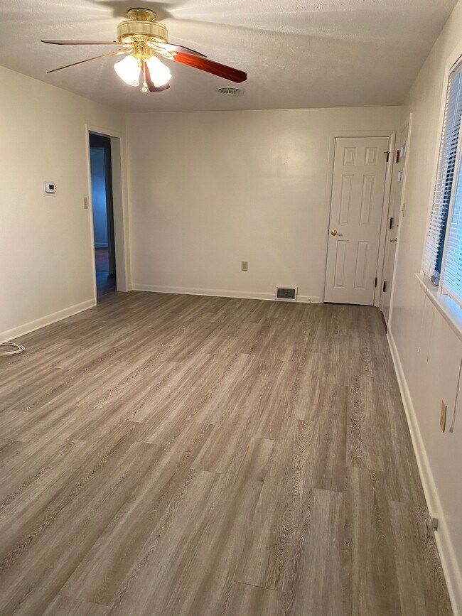 241 Crim Dr, Strasburg, VA 22657 House Rental in Strasburg, VA