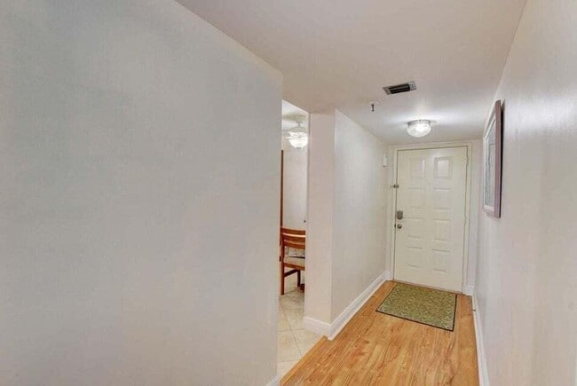 Building Photo - 14426 Amberly Ln