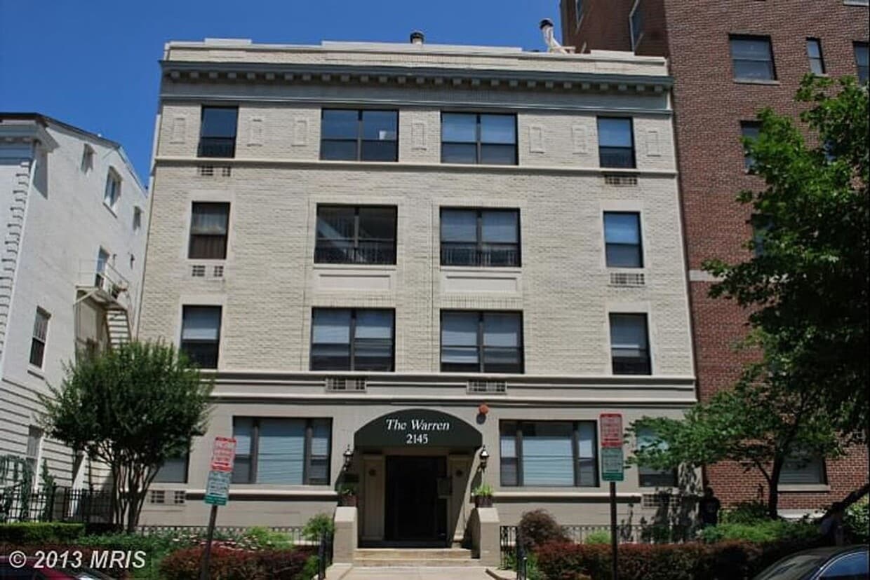 Foto principal - Two-Level Kalorama Condo with Washer/Dryer, Near Dupont Metro