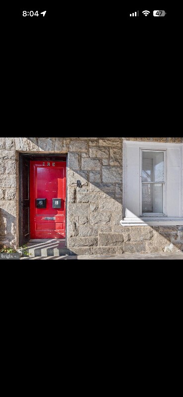 Primary Photo - 109 W Logan St