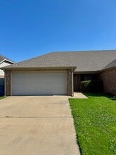 Building Photo - 4202 SW Chapelstone Ave