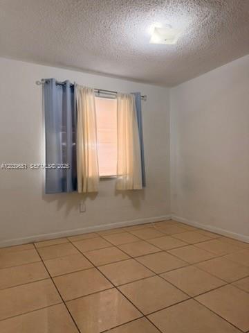 Foto del edificio - 2400 NW 22nd Ct
