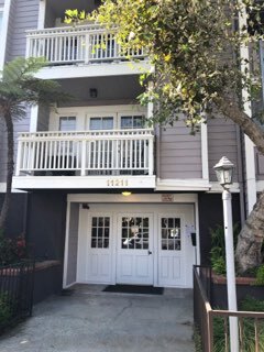 Primary Photo - 11211 Greenlawn Ave