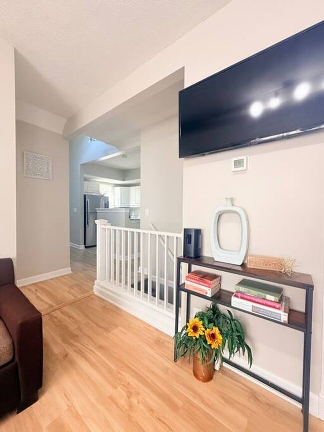 Foto del edificio - Fully Furnished Home close to UNL Campuses