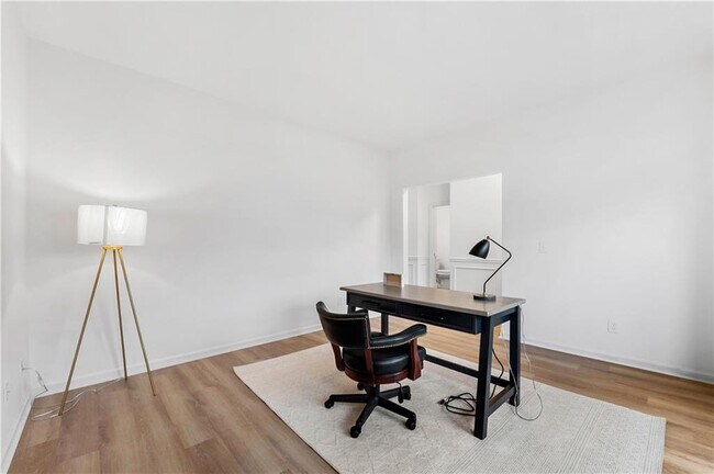 Foto del edificio - 1055 Red Cedar Trail