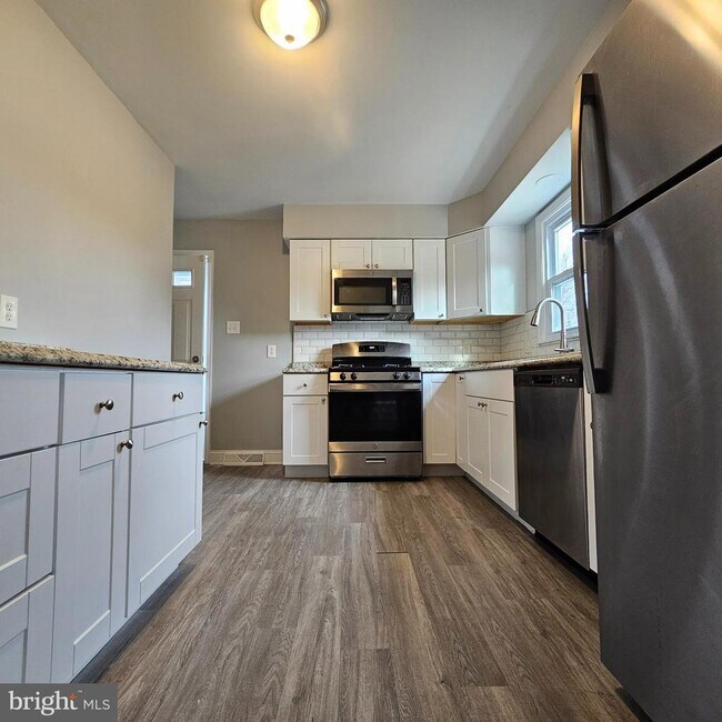 Foto del edificio - 1565 S Main Rd