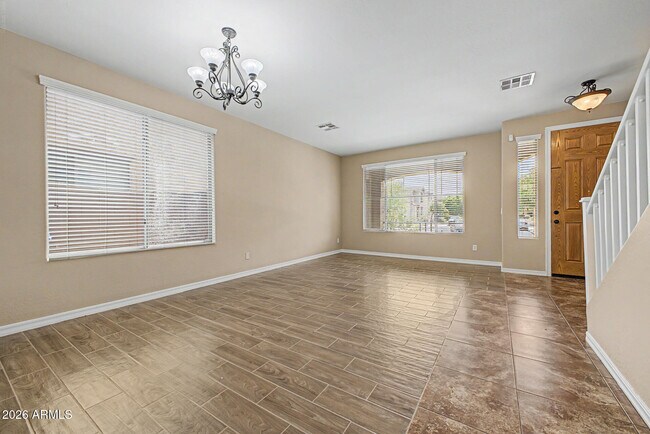 Foto del edificio - 15155 N 145th Ave