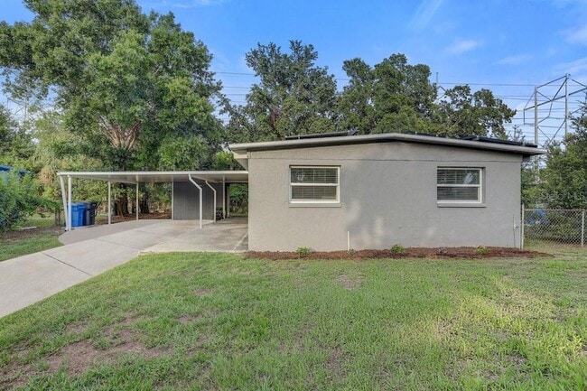 Photo - 2018 Windsor Way House
