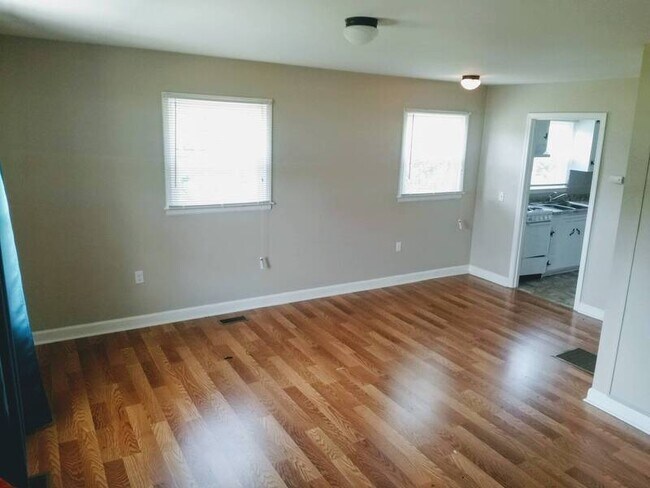 Building Photo - 307 Keowee Trail