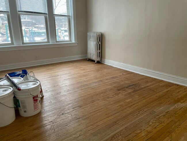 Foto del edificio - 551 Elmwood Ave