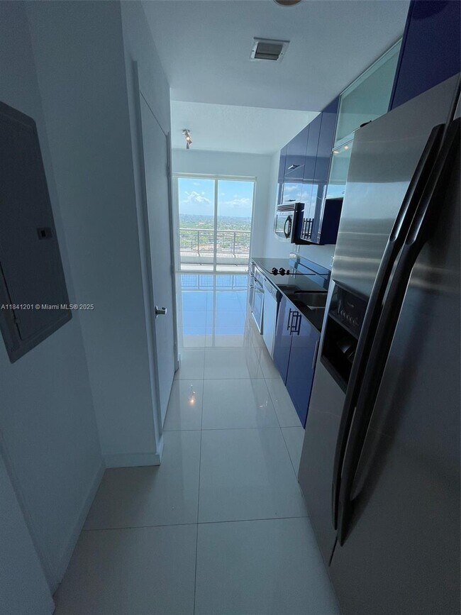 Foto del edificio - 60 SW 13th St