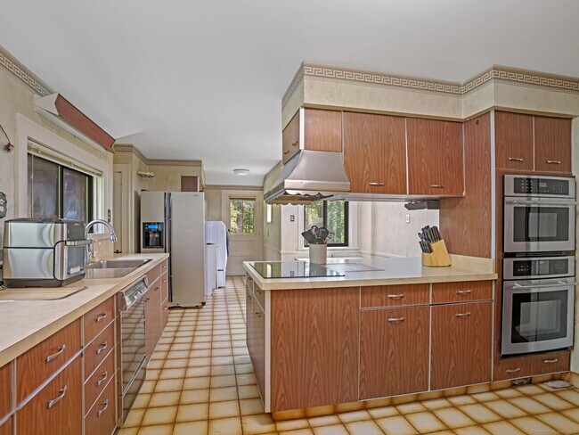 Foto del edificio - 3392 Huntington Rd