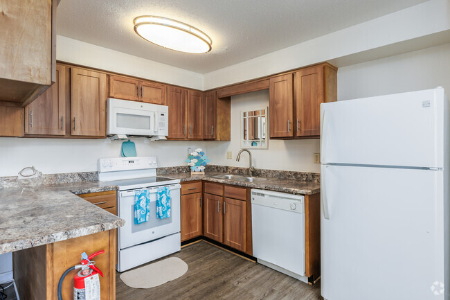 2 BR, 2 BA - 987SF - Kitchen - Ocean Pebbles Apartments