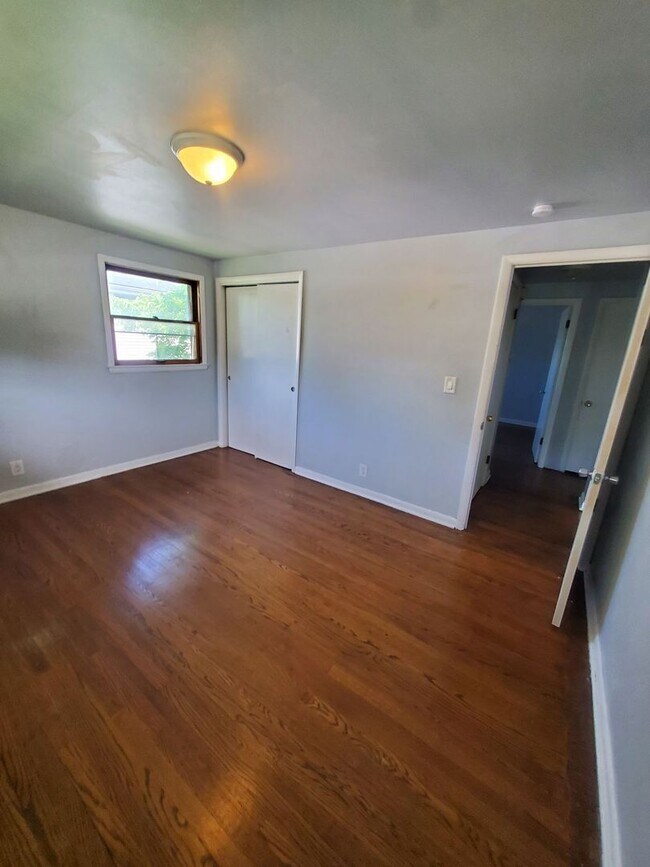 Foto del edificio - 8302-8304 W Grantosa Dr.