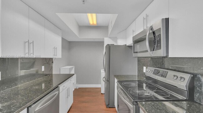 Foto del edificio - 5077 NW 7th St