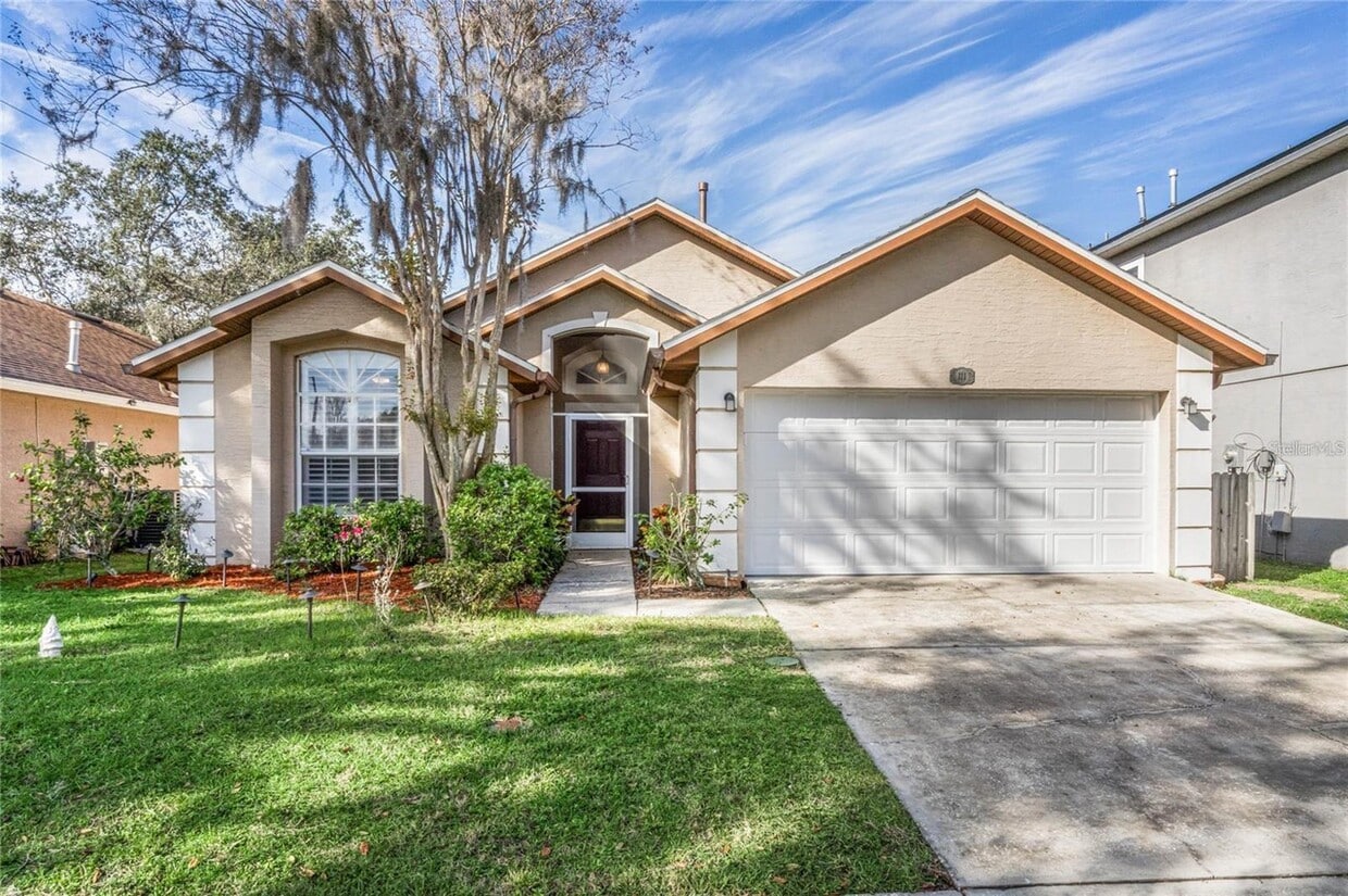 Foto principal - 111 Pinewood Dr