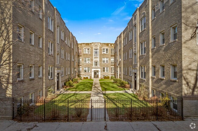 Building Photo - 1916 W Winona St