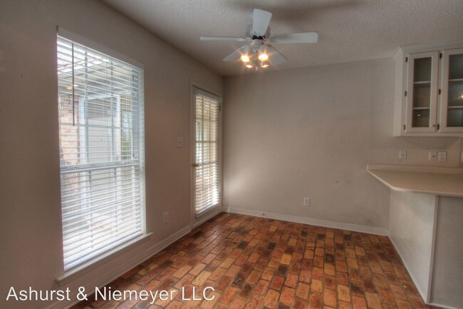 Building Photo - 3 br, 2 bath House - 10 Fox Run