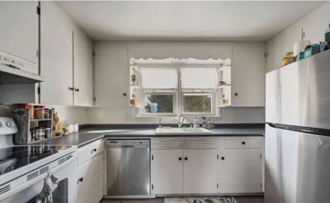Foto del edificio - 6222 Milford Harrington Hwy
