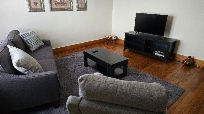 Foto del edificio - 915 S 48th St