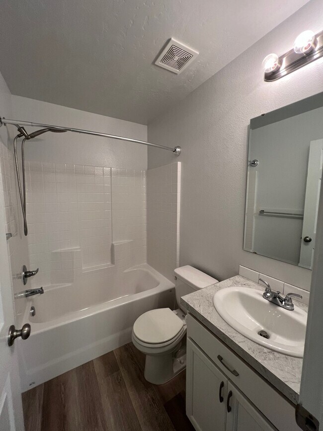 Foto del edificio - 3 Bed 2 Bath Nampa!