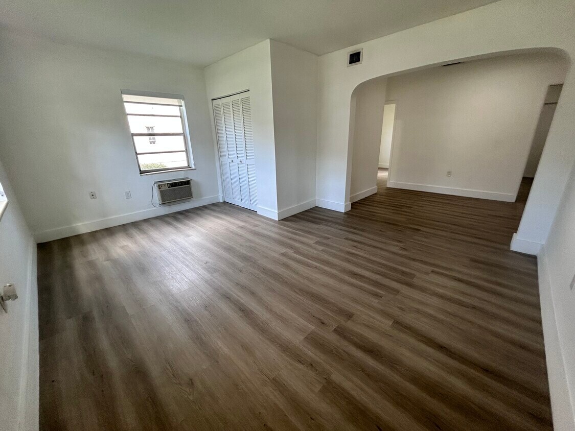 Living Room with Linen Closet - 33 Madeira Ave