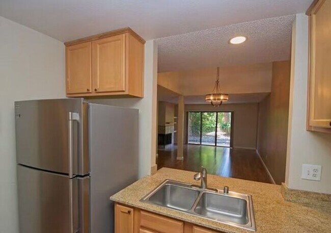 Foto del edificio - Fully Remodeled Lakeside Retreat at Virgin...