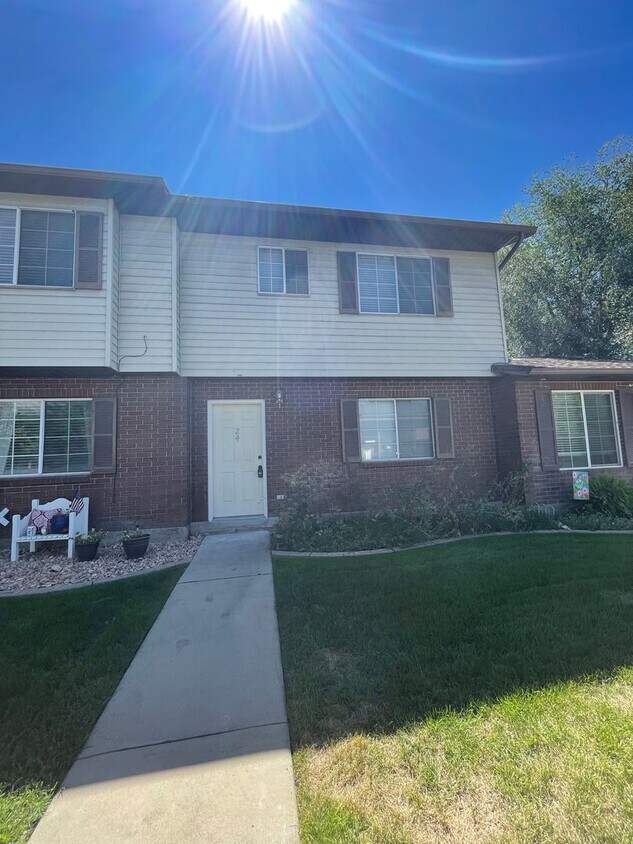 Foto principal - Remodeled Provo Townhome!