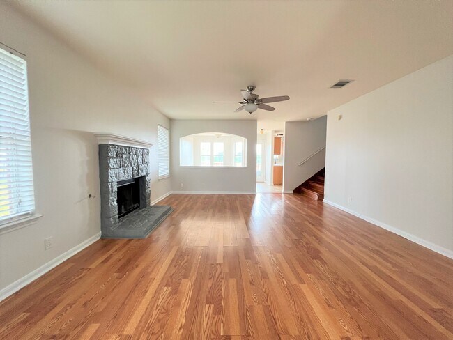 Foto del edificio - 740 Winborne Way