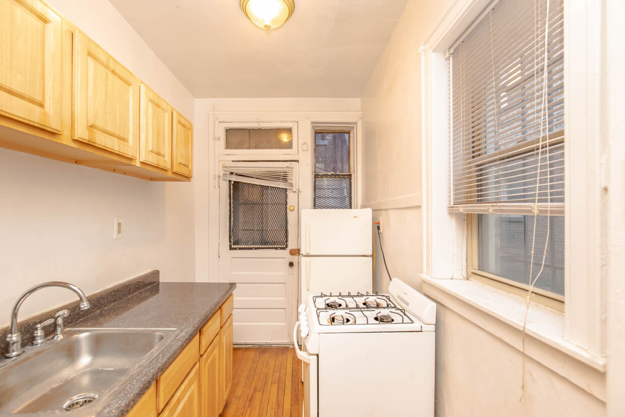 Foto principal - 1333 W Touhy Ave