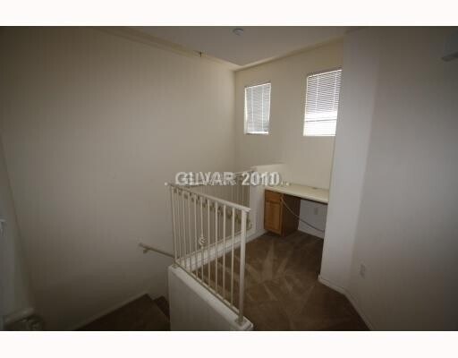 Building Photo - Beautiful Updated Condo in Prime Location ...
