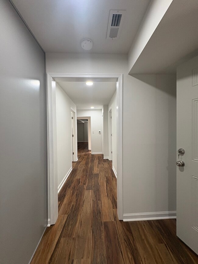 Foto del edificio - 909 Ridge St