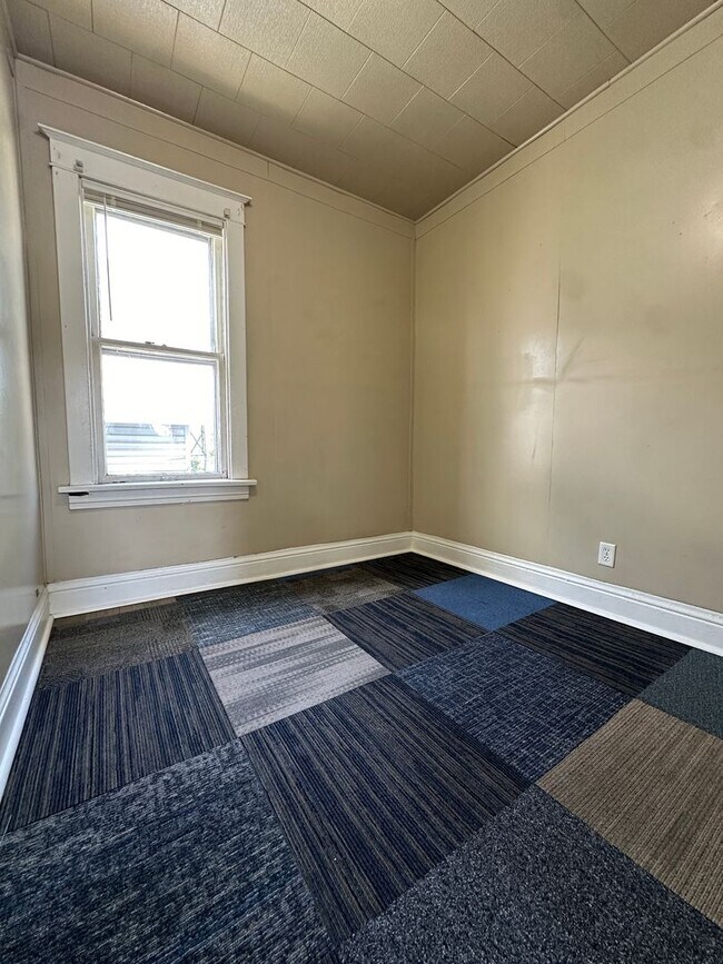 Foto del edificio - 2 Bedroom Apartment in East Chicago