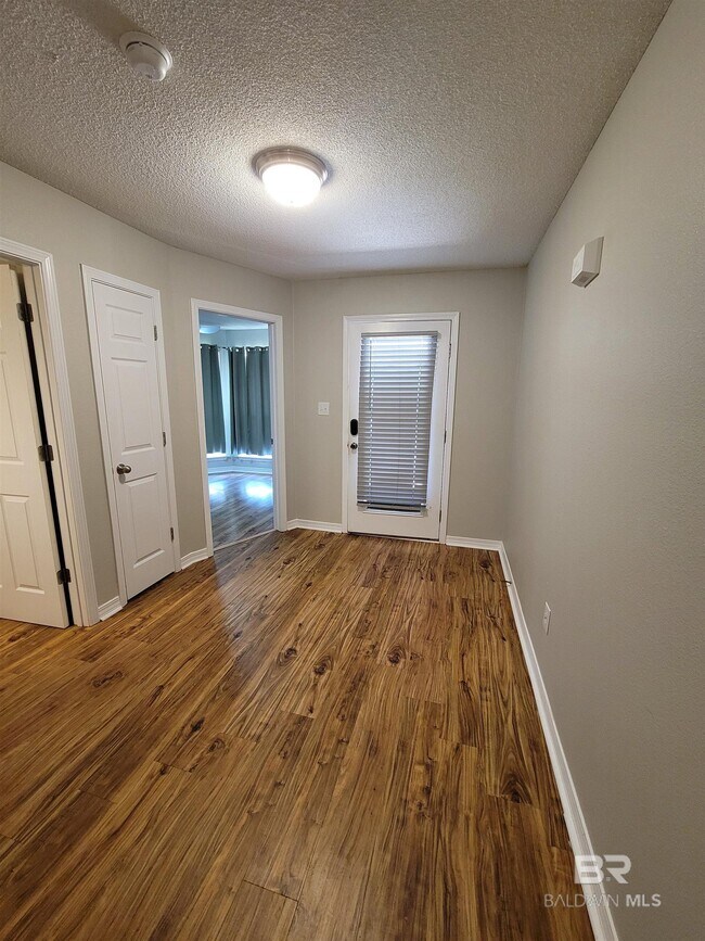 Foto del edificio - 332 Cotton Bay Ct