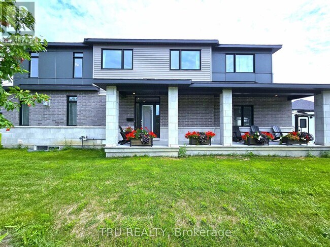 Building Photo - 332 Makobe Ln