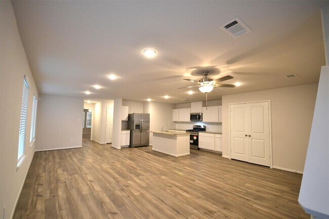 Building Photo - 18827 Glenwood Chase court