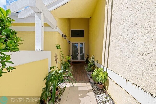 Foto del edificio - 6714 Sweet Maple Ln