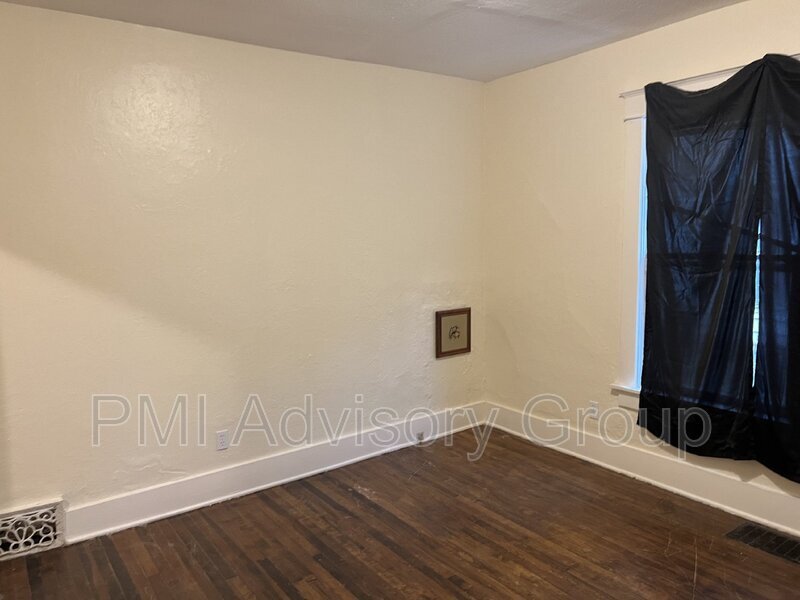 1334 SW Mulvane St, Topeka, KS 66604 House Rental in Topeka, KS