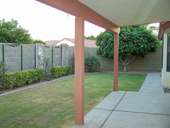 Foto del edificio - 7211 W Morrow Dr