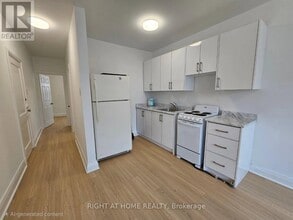 Building Photo - 1304 A King St W