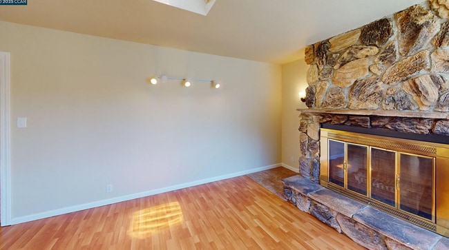 Building Photo - 2029 Sutter Ave