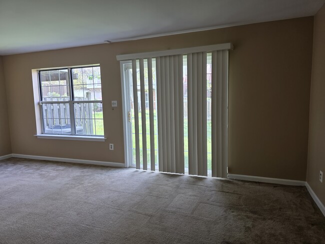 Finished large basement - 8628 Indian Springs Rd